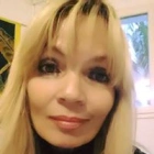 Elisabelle C.